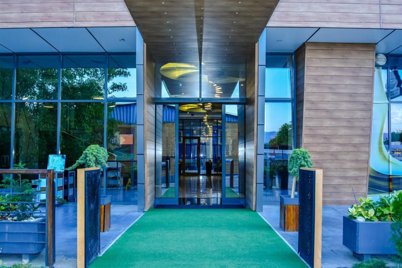 סקופיה Hotel Story מראה חיצוני תמונה